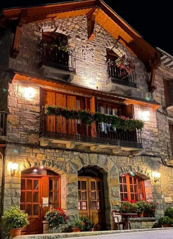 Apartamentos Casa Espanol Broto Eksteriør billede