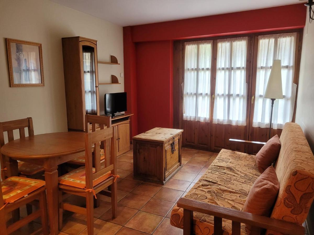 Apartamentos Casa Espanol Broto Eksteriør billede