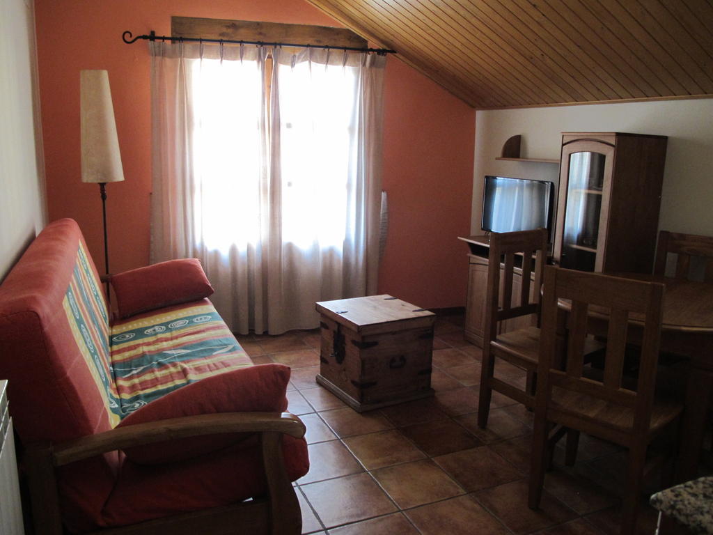 Apartamentos Casa Espanol Broto Eksteriør billede