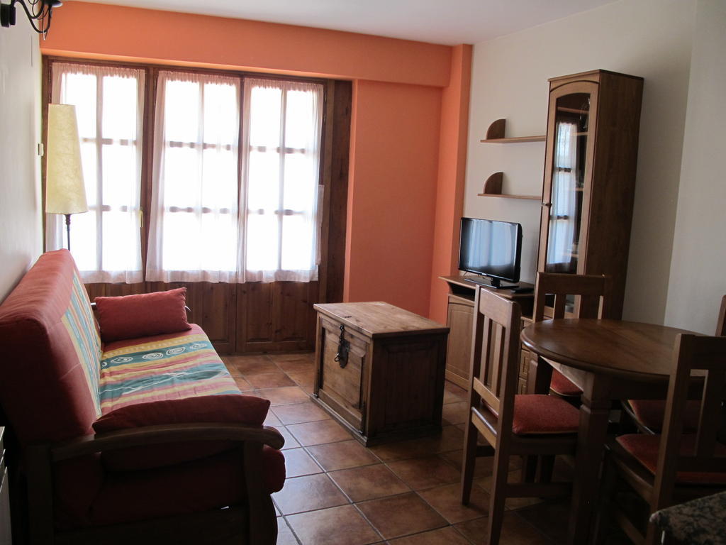 Apartamentos Casa Espanol Broto Eksteriør billede